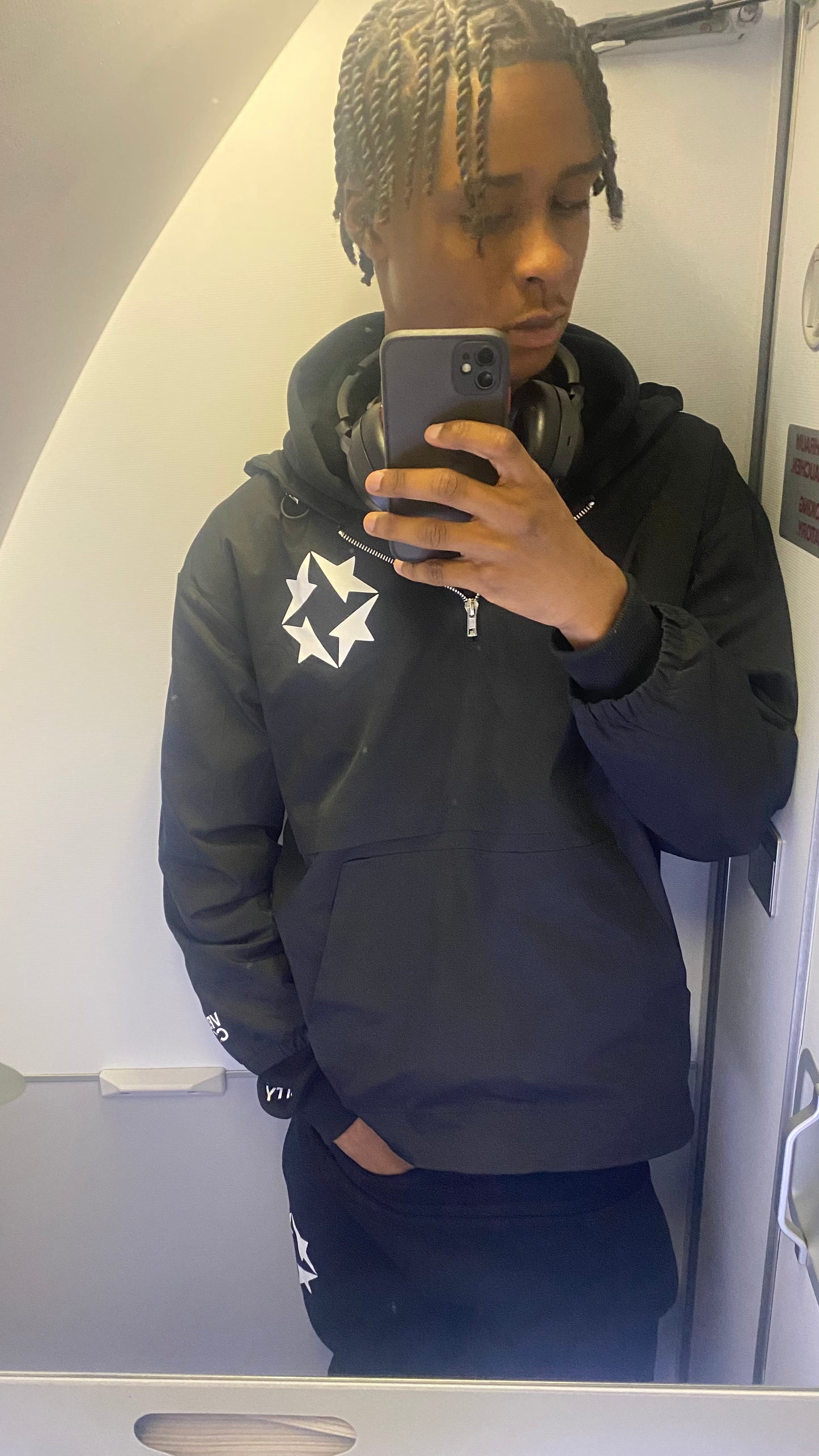 QUADSTAR 1/4 ZIP WINDBREAKER BLACK