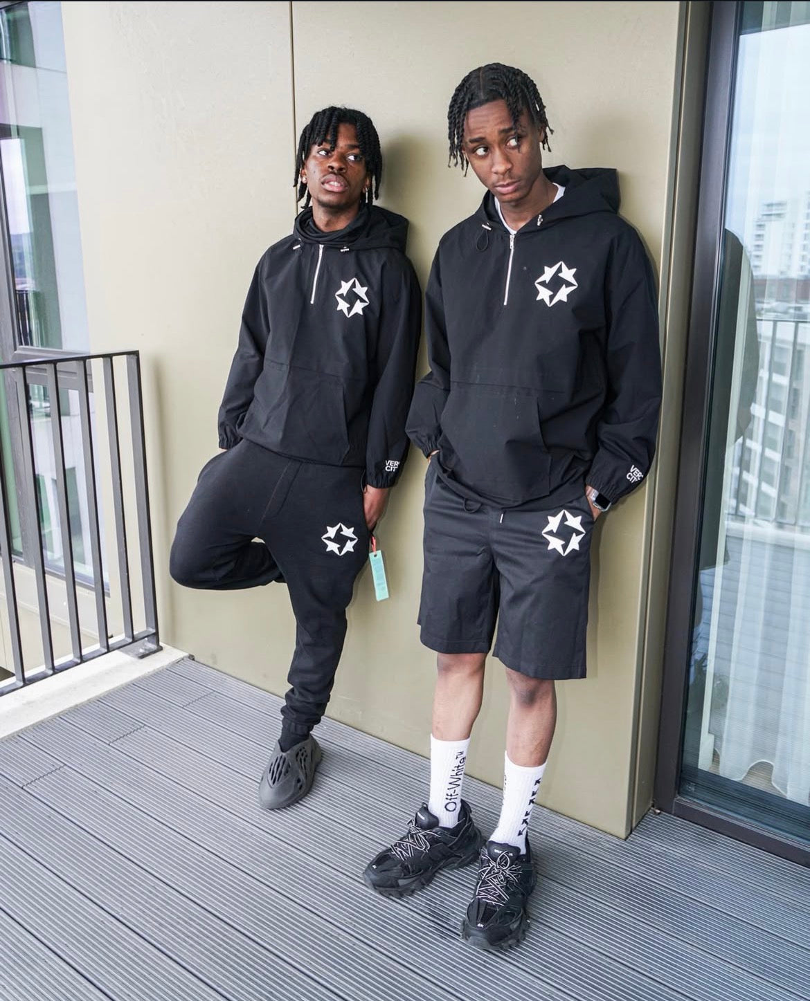 QUADSTAR 1/4 ZIP WINDBREAKER BLACK