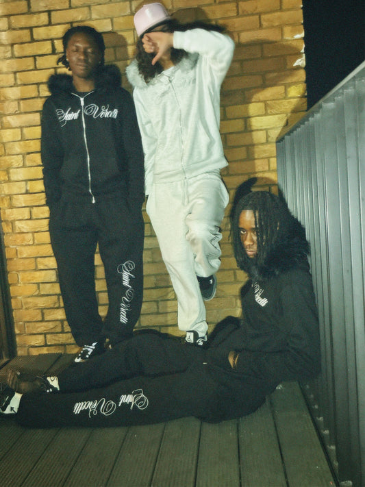 LOS VERC CURSIVE JOGGERS BLACK